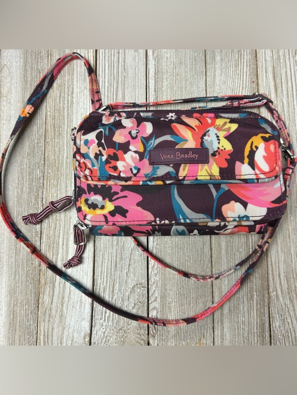 Vera Bradley • Small Floral Crossbody Bag
